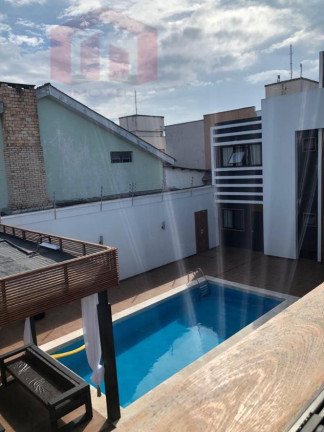 Imagem Imóvel com 8 Quartos à Venda, 760 m² Imagem Imóvel com 8 Quartos à Venda, 760 m²