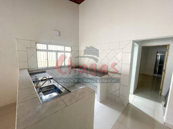 Imagem Casa com 1 Quarto à Venda, 50 m² em Perequê Mirim - Caraguatatuba Imagem Casa com 1 Quarto à Venda, 50 m² em Perequê Mirim - Caraguatatuba