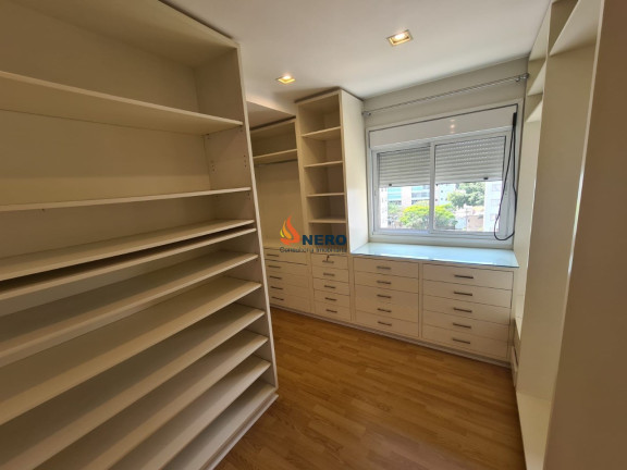 Imagem Imóvel com 3 Quartos à Venda, 252 m² em Campo Belo - São Paulo Imagem Imóvel com 3 Quartos à Venda, 252 m² em Campo Belo - São Paulo