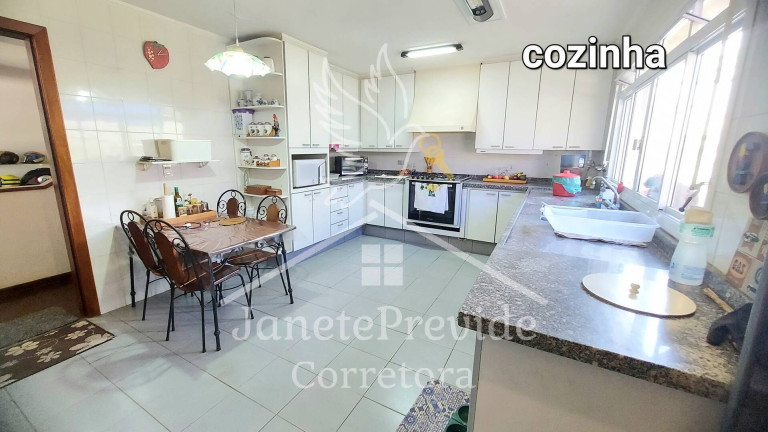 Imagem Casa de Condomínio com 4 Quartos à Venda, 330 m² em Alphaville - Santana De Parnaíba Imagem Casa de Condomínio com 4 Quartos à Venda, 330 m² em Alphaville - Santana De Parnaíba