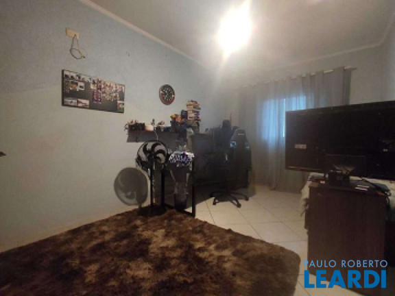 Imagem Sobrado com 3 Quartos à Venda, 237 m² em Jardim - Santo André