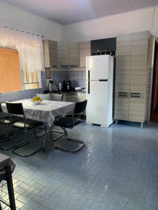 Imagem Casa com 3 Quartos à Venda, 541 m² em Centro - Arapongas