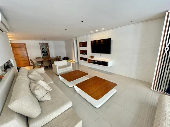 Imagem Imóvel com 3 Quartos à Venda, 172 m² em Praia Da Costa - Vila Velha Imagem Imóvel com 3 Quartos à Venda, 172 m² em Praia Da Costa - Vila Velha