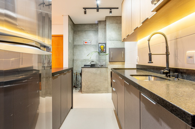 Imagem Apartamento com 2 Quartos à Venda, 65 m² em Higienópolis - Porto Alegre Imagem Apartamento com 2 Quartos à Venda, 65 m² em Higienópolis - Porto Alegre