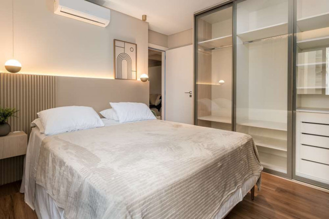 Imagem Imóvel com 4 Quartos à Venda, 149 m² em Centro - Balneário Camboriú Imagem Imóvel com 4 Quartos à Venda, 149 m² em Centro - Balneário Camboriú