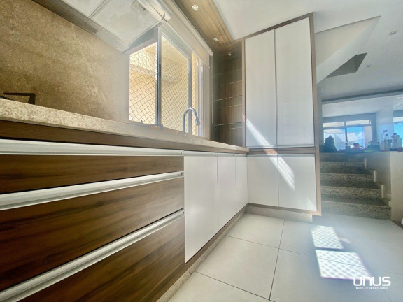 Imagem Cobertura com 3 Quartos à Venda, 135 m² em Coqueiros - Florianópolis