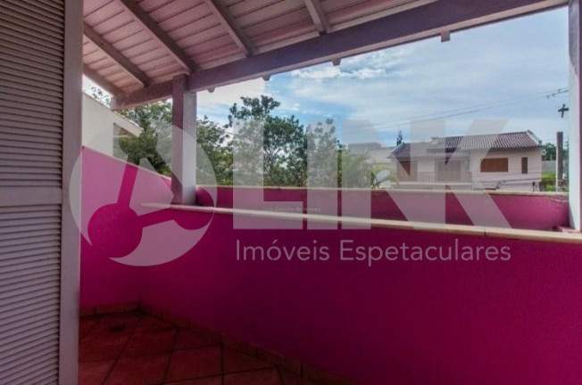 Imagem Casa com 4 Quartos à Venda, 259 m² em Jardim Itu - Porto Alegre Imagem Casa com 4 Quartos à Venda, 259 m² em Jardim Itu - Porto Alegre