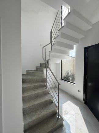 Imagem Casa com 3 Quartos à Venda, 170 m² em Uberaba - Curitiba