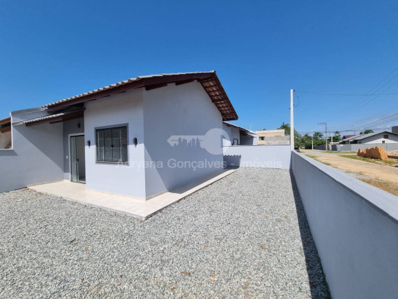 Imagem Casa com 2 Quartos à Venda, 42 m² em Barra Velha