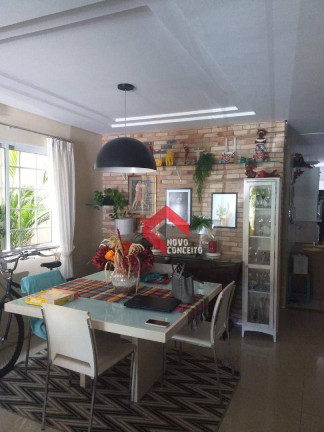 Imagem Casa com 4 Quartos à Venda, 160 m² em Edson Queiroz - Fortaleza Imagem Casa com 4 Quartos à Venda, 160 m² em Edson Queiroz - Fortaleza