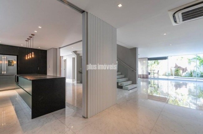 Imagem Casa com 3 Quartos para Alugar, 600 m² em Granja Julieta - São Paulo