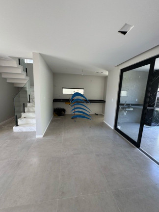 Imagem Casa com 4 Quartos à Venda, 136 m² em Vila De Abrantes (abrantes) - Camaçari