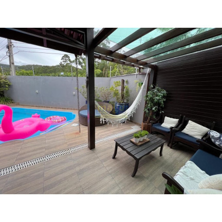Imagem Casa com 3 Quartos à Venda, 380 m² em Ariribá - Balneário Camboriú Imagem Casa com 3 Quartos à Venda, 380 m² em Ariribá - Balneário Camboriú