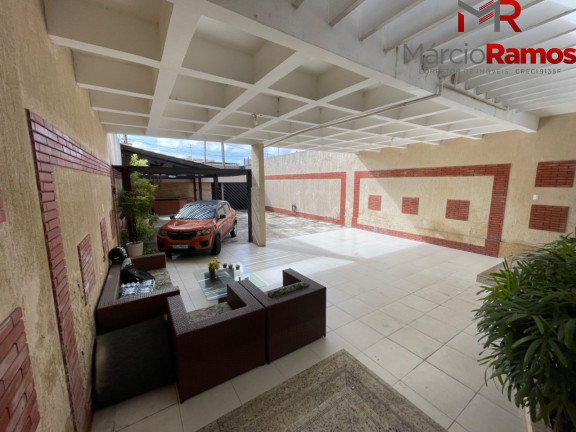 Imagem Imóvel com 4 Quartos à Venda, 424 m² em Joaquim Távora - Fortaleza Imagem Imóvel com 4 Quartos à Venda, 424 m² em Joaquim Távora - Fortaleza