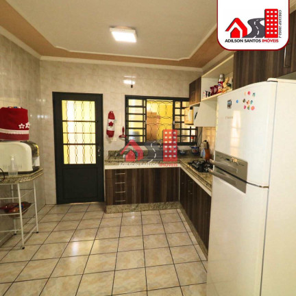 Imagem Casa com 3 Quartos à Venda, 250 m² em Jardim Limoeiro - Pirassununga Imagem Casa com 3 Quartos à Venda, 250 m² em Jardim Limoeiro - Pirassununga