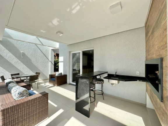 Imagem Casa com 5 Quartos à Venda, 330 m² em -- - Capao Da Canoa Imagem Casa com 5 Quartos à Venda, 330 m² em -- - Capao Da Canoa