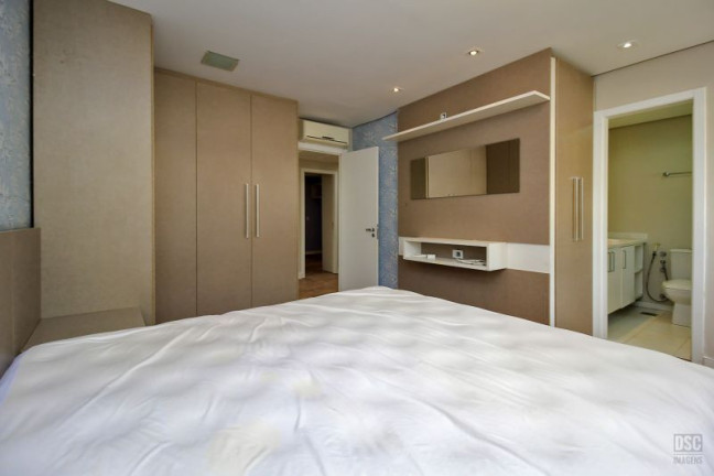 Imagem Casa com 3 Quartos à Venda, 178 m² em Ipanema - Porto Alegre Imagem Casa com 3 Quartos à Venda, 178 m² em Ipanema - Porto Alegre