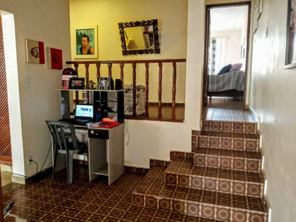 Imagem Casa com 5 Quartos à Venda, 214 m² em Jardim Aguapeu - Mongaguá