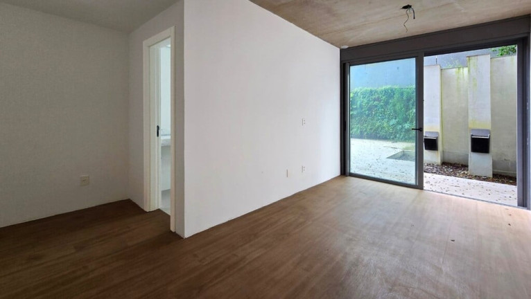 Imagem Imóvel com 3 Quartos à Venda, 374 m² em Três Figueiras - Porto Alegre