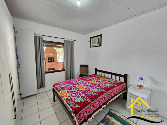 Imagem Casa com 3 Quartos à Venda, 400 m² em Centro - Balneário Barra Do Sul Imagem Casa com 3 Quartos à Venda, 400 m² em Centro - Balneário Barra Do Sul