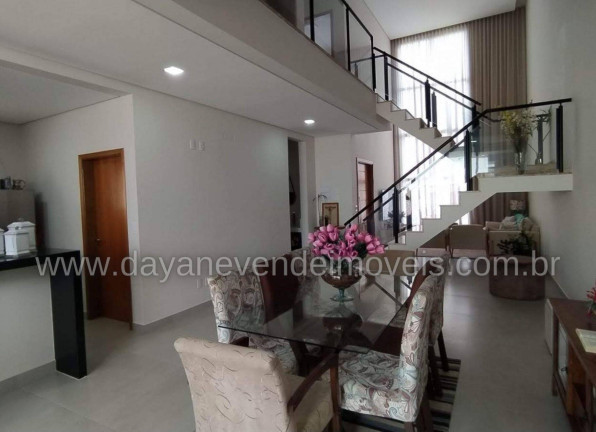 Imagem Casa com 3 Quartos à Venda, 200 m² em Jardim Piemonte - Indaiatuba