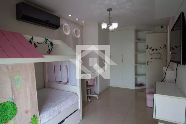 Imagem Casa com 4 Quartos à Venda, 350 m² em Vargem Grande - Rio De Janeiro