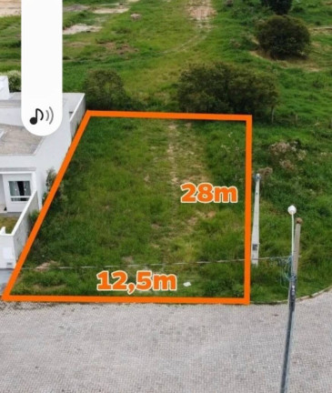 Terreno à Venda, 350 m² em Tijucas