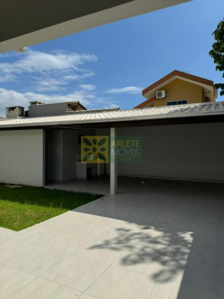 Imagem Casa com 4 Quartos à Venda, 150 m² em Balneário Perequê - Porto Belo Imagem Casa com 4 Quartos à Venda, 150 m² em Balneário Perequê - Porto Belo
