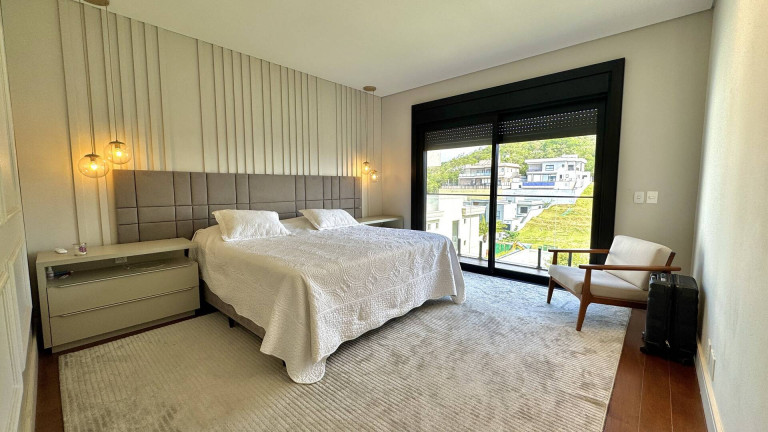 Imagem Casa com 4 Quartos à Venda, 322 m² em Alphaville - Santana De Parnaíba Imagem Casa com 4 Quartos à Venda, 322 m² em Alphaville - Santana De Parnaíba