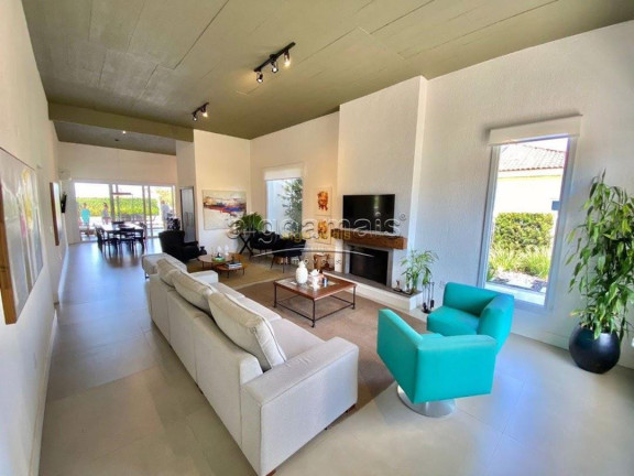 Casa com 5 Quartos à Venda, 223 m² em Condominio Green Village - Xangri-lá