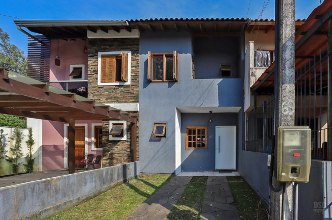 Imagem Casa com 2 Quartos à Venda, em Hípica - Porto Alegre Imagem Casa com 2 Quartos à Venda, em Hípica - Porto Alegre