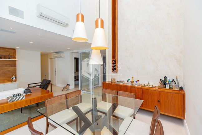 Imagem Apartamento com 3 Quartos à Venda, 240 m² em Vila Mariana - São Paulo