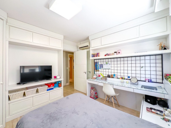 Imagem Apartamento com 3 Quartos à Venda, 142 m² em Bela Vista - Porto Alegre