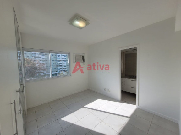 Imagem Apartamento com 4 Quartos à Venda, 106 m² em Barra Da Tijuca - Rio De Janeiro