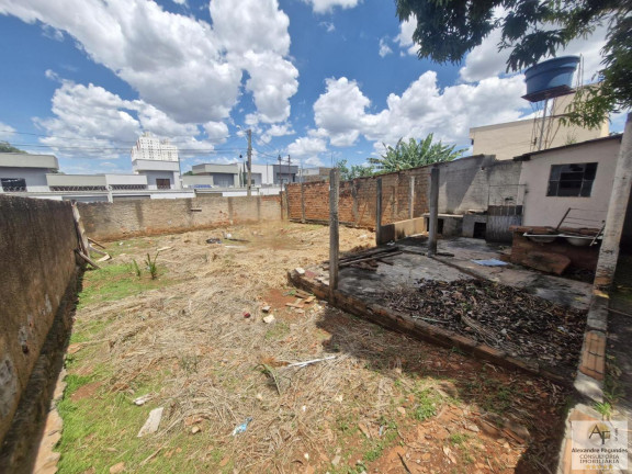 Imagem Terreno à Venda, 360 m² em Vila Regina - Goiânia Imagem Terreno à Venda, 360 m² em Vila Regina - Goiânia