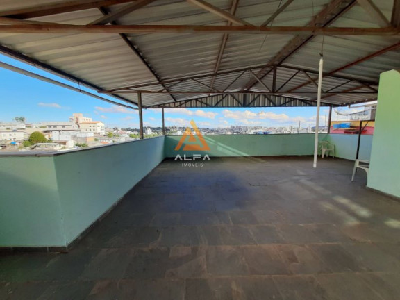 Imagem Casa com 3 Quartos à Venda, 100 m²