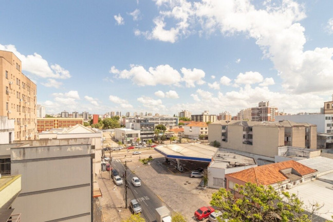 Imagem Imóvel Comercial à Venda, 1.700 m² em Jardim Lindóia - Porto Alegre Imagem Imóvel Comercial à Venda, 1.700 m² em Jardim Lindóia - Porto Alegre