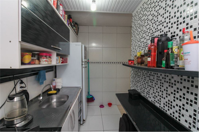 Imagem Imóvel com 2 Quartos à Venda, em Vila Nova - Porto Alegre Imagem Imóvel com 2 Quartos à Venda, em Vila Nova - Porto Alegre