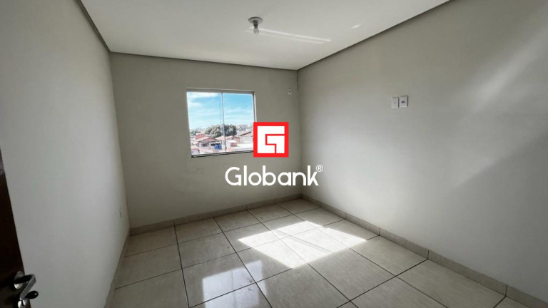 Imagem Apartamento com 3 Quartos para Alugar, 80 m² em Vila Sumaré - Montes Claros Imagem Apartamento com 3 Quartos para Alugar, 80 m² em Vila Sumaré - Montes Claros