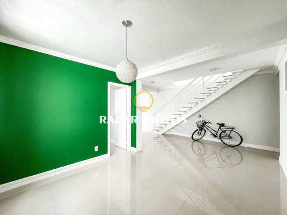 Imagem Apartamento com 3 Quartos à Venda, 208 m² em Algodoal - Cabo Frio
