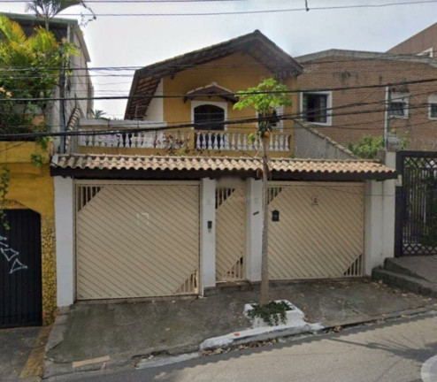 Imagem Casa com 6 Quartos à Venda ou Locação, 200 m² em Pinheiros - São Paulo Imagem Casa com 6 Quartos à Venda ou Locação, 200 m² em Pinheiros - São Paulo