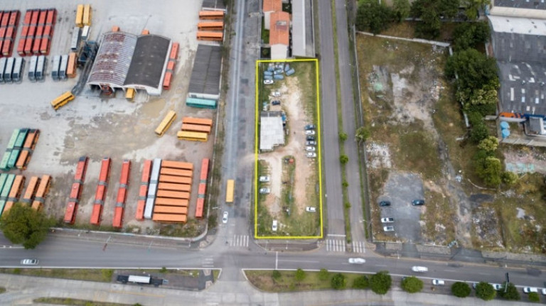 Imagem Terreno à Venda, 1.995 m² em Parolin - Curitiba Imagem Terreno à Venda, 1.995 m² em Parolin - Curitiba