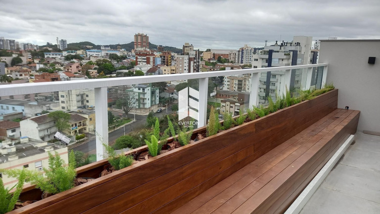 Imagem Apartamento com 3 Quartos à Venda, 121 m² em Centro - Santa Maria