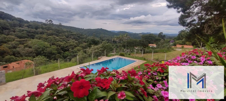 Chácara com 3 Quartos à Venda, 1.200 m² em Mairinque