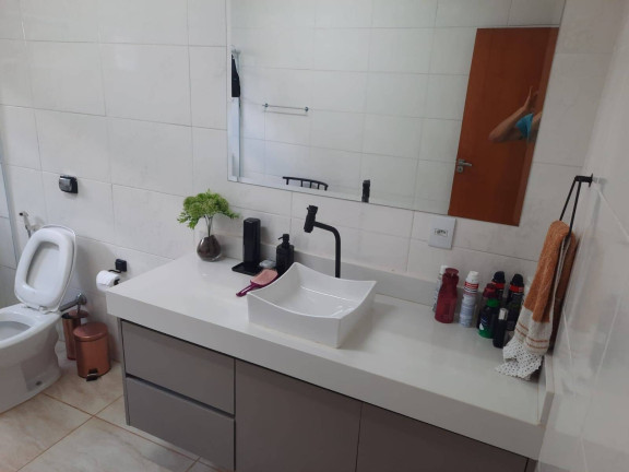 Imagem Casa com 3 Quartos à Venda,  em Bauru