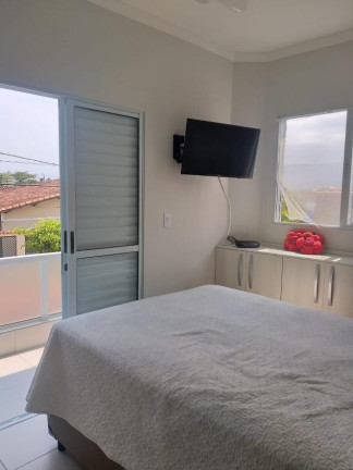 Imagem Casa de Condomínio com 2 Quartos à Venda, 62 m² em Maracanã - Praia Grande Imagem Casa de Condomínio com 2 Quartos à Venda, 62 m² em Maracanã - Praia Grande