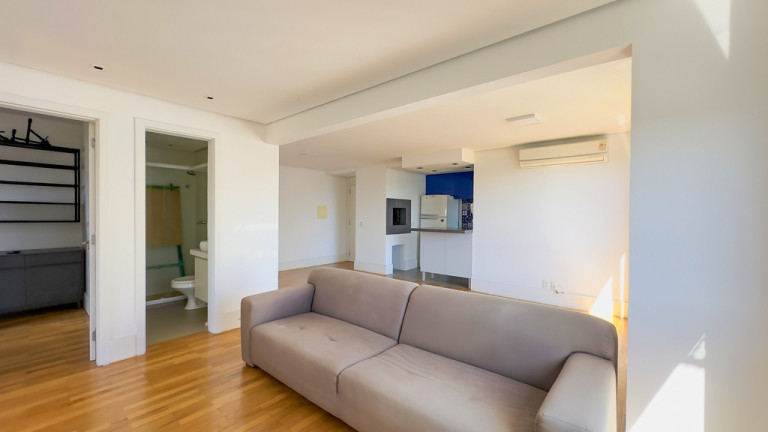 Imagem Imóvel com 3 Quartos à Venda, em Passo Da Areia - Porto Alegre Imagem Imóvel com 3 Quartos à Venda, em Passo Da Areia - Porto Alegre