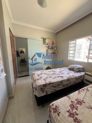 Imagem Casa com 4 Quartos à Venda, 209 m² em Samambaia Norte (samambaia) - Brasília Imagem Casa com 4 Quartos à Venda, 209 m² em Samambaia Norte (samambaia) - Brasília