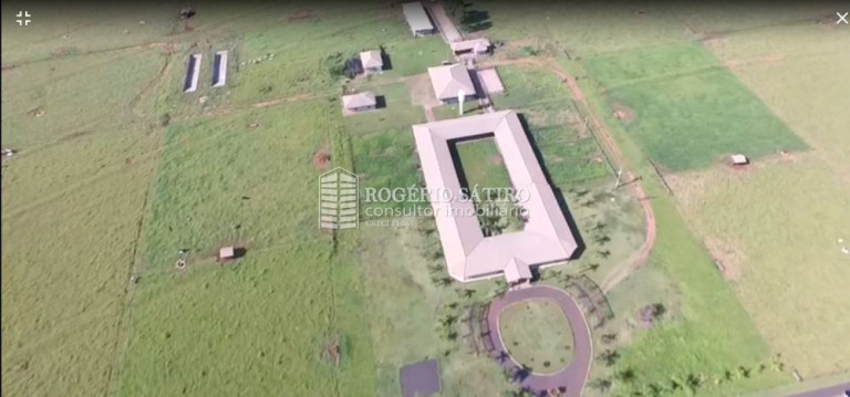Imagem Imóvel com 3 Quartos à Venda, 195.500.000 m² em Centro - Uberaba