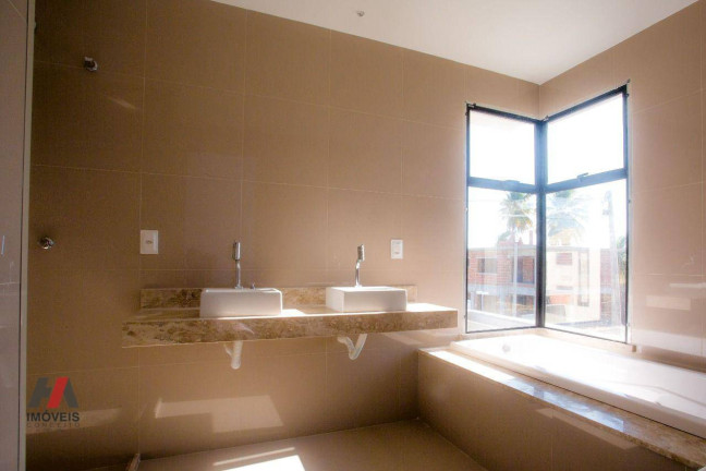 Imagem Casa com 4 Quartos à Venda, 183 m² em Lagoinha - Eusébio